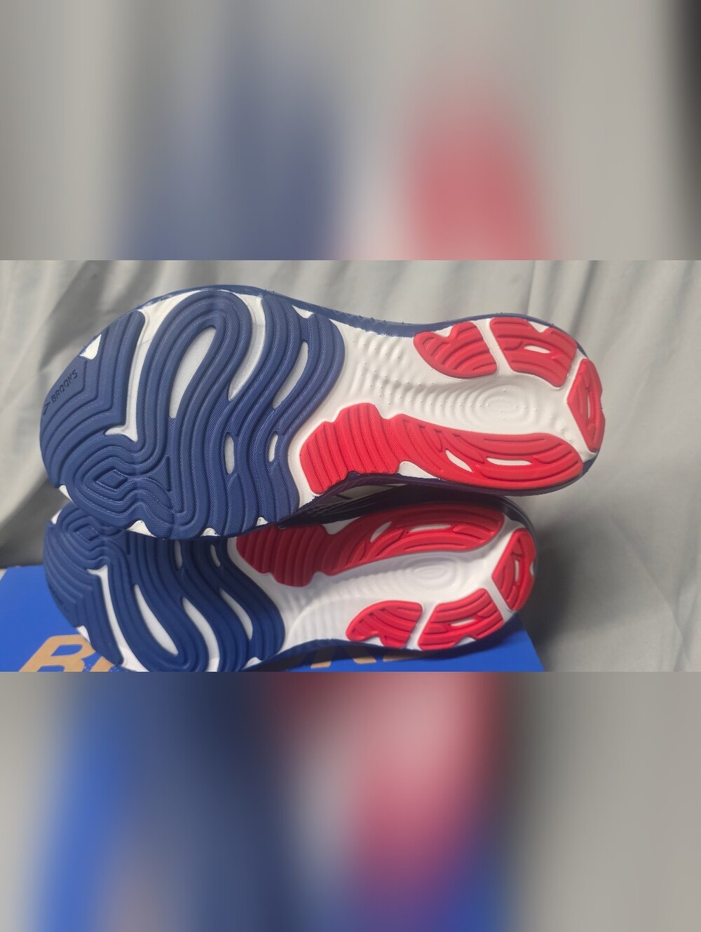 Brooks Glycerin 22 Running Shoes Gray Navy Red Men Size 9 NWB - Picture 6 of 7
